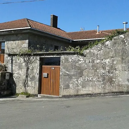 Outeiro De Setecaminos Holiday home Cuntis