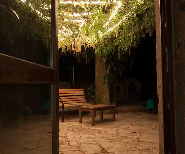 Outeiro De Setecaminos Tatil Evi Cuntis